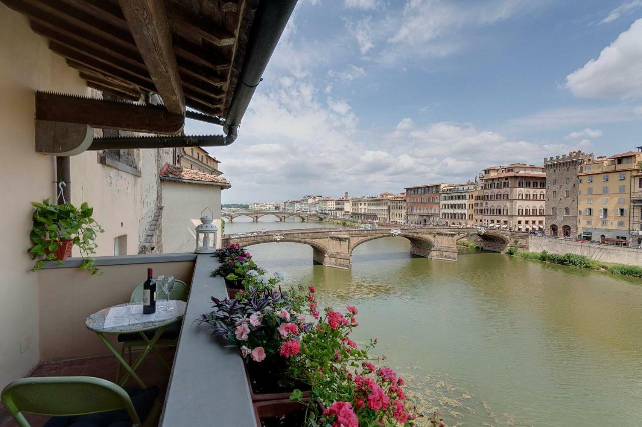 Historical Apartment Spectacular Arno View With Balcony From 12 Th Century. Флоренция Экстерьер фото