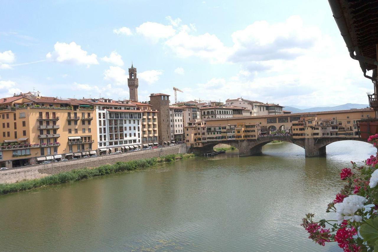 Historical Apartment Spectacular Arno View With Balcony From 12 Th Century. Флоренция Экстерьер фото