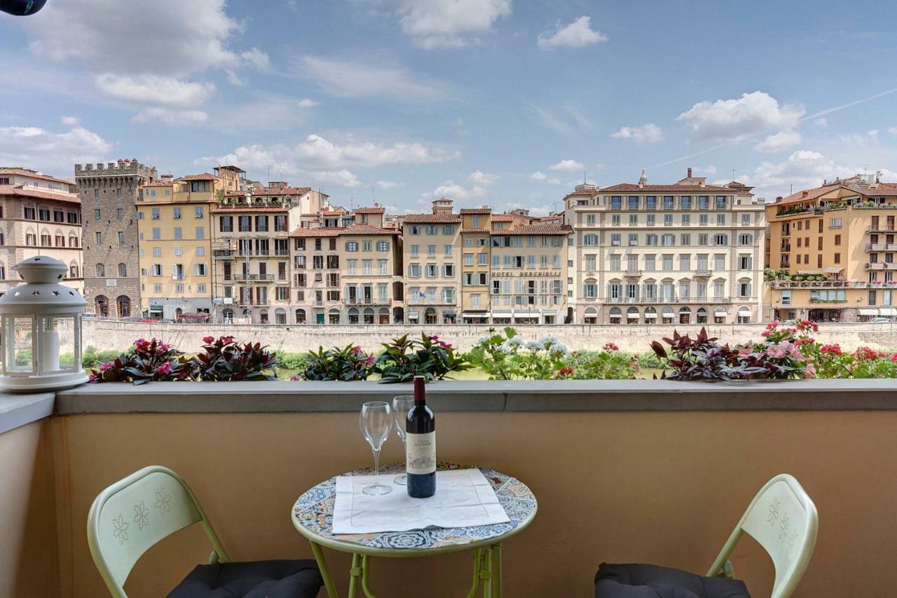 Historical Apartment Spectacular Arno View With Balcony From 12 Th Century. Флоренция Экстерьер фото