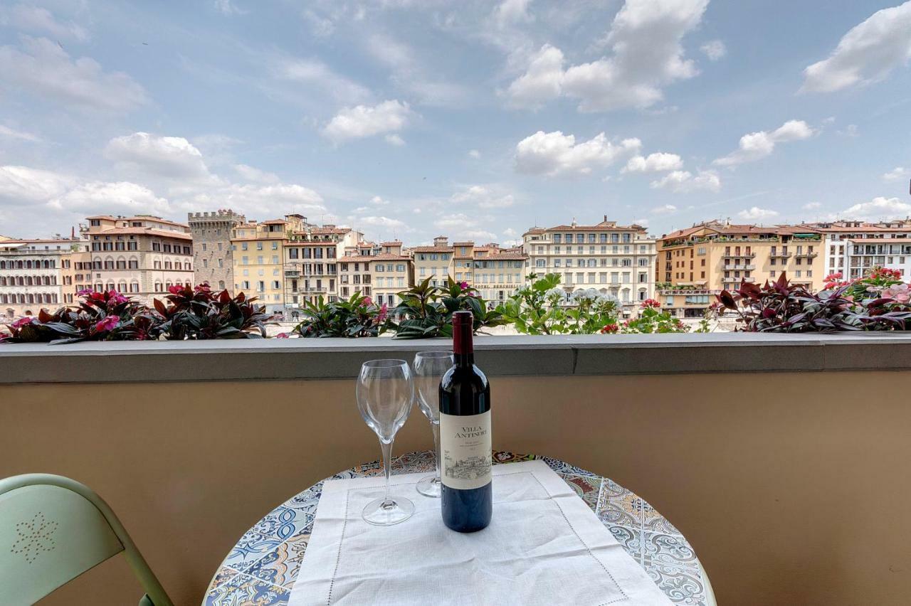 Historical Apartment Spectacular Arno View With Balcony From 12 Th Century. Флоренция Экстерьер фото