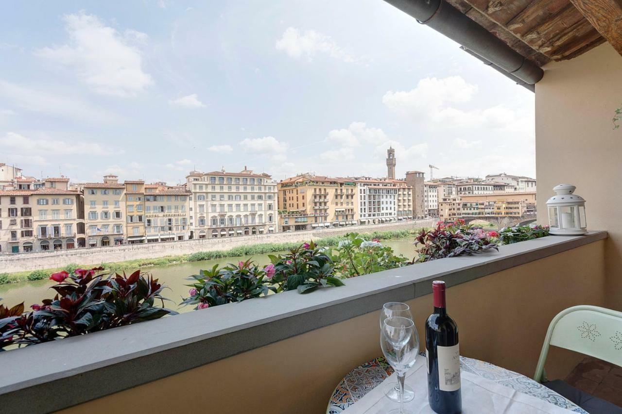 Historical Apartment Spectacular Arno View With Balcony From 12 Th Century. Флоренция Экстерьер фото